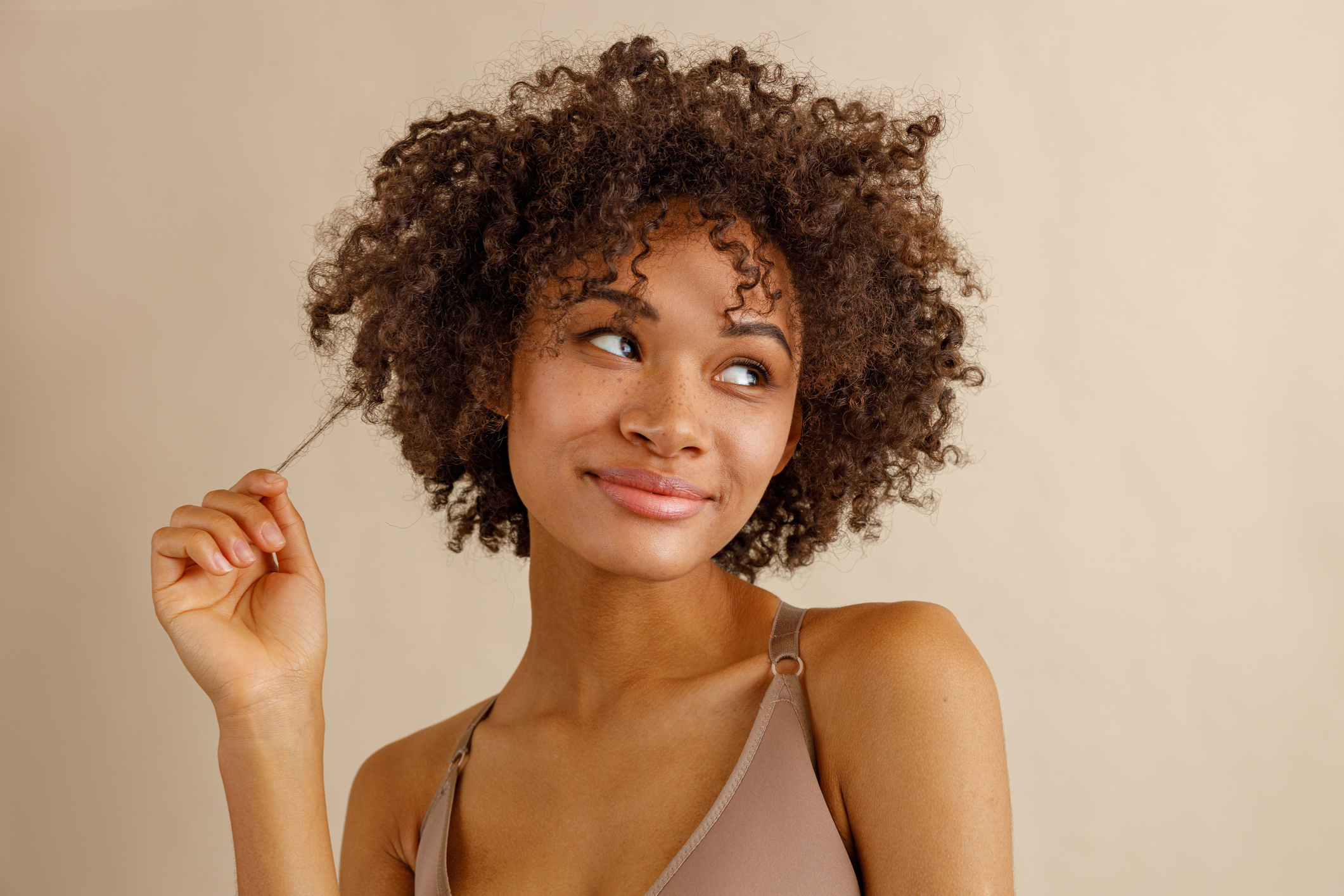 Short layered haircuts for curly girls